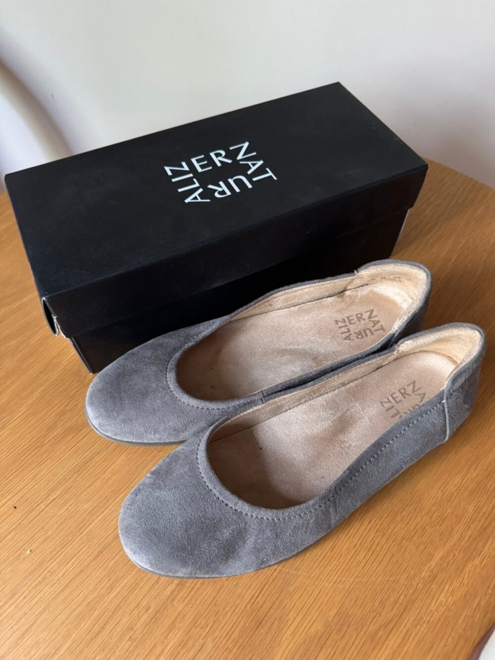 Naturalizer ballet flats 7.5 taupe gray microfiber ballerina